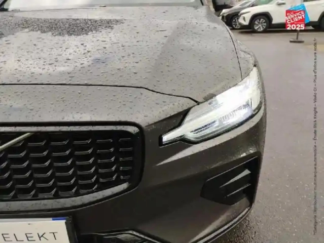 Volvo V60 b4 197ch plus style dark dct 7 — photo 13