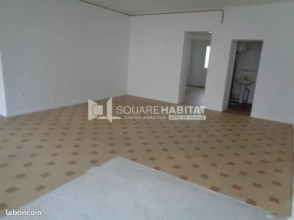 Local 61 m²