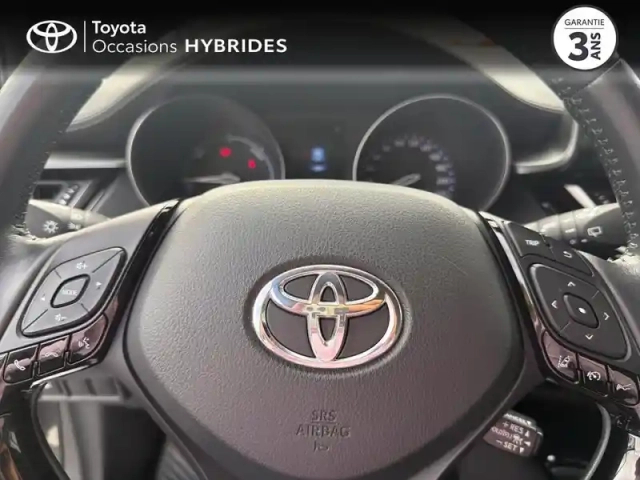 Toyota C-Hr 1.8 hybride 122ch design e-cvt — photo 5