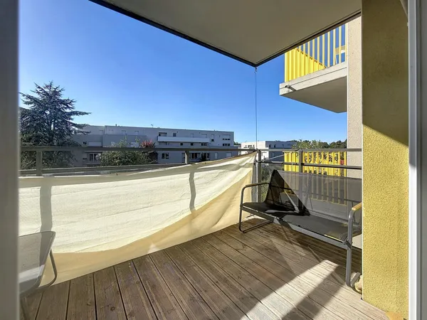 Quartier Rivière - Appartement de 2 chambres, récent avec extérieur et garage