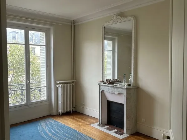 Loue chambre en colocation dans appartement