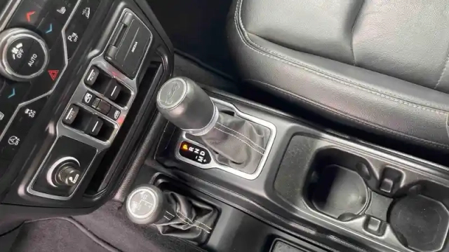 Jeep Wrangler unlimited 2.2 l multijet adblue 200 ch 4x4 bva8 — photo 10