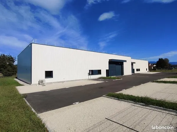 LOCAL D'ACTIVITE 690 m² AOSTE