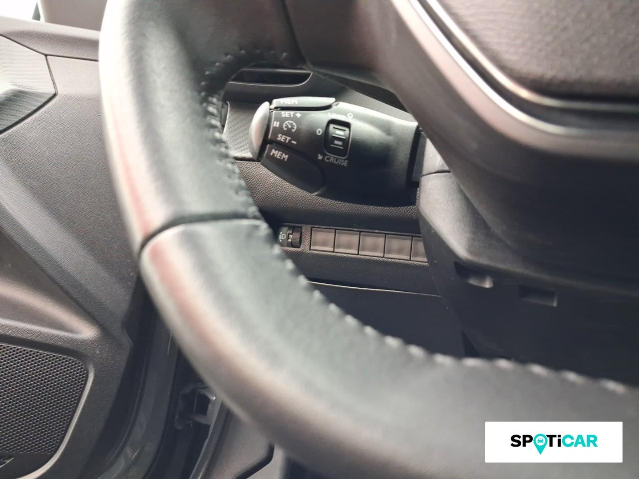 Peugeot 2008 1.2 puretech 100ch s&s active — photo 17