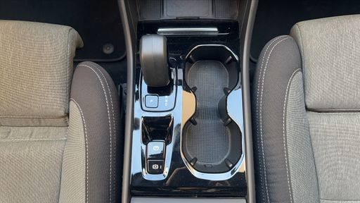 Volvo XC40 2.0 B3 163 DCT7 - Plus – 2022 – 53645 km – Hybride essence – Boîte Automatique — photo 5