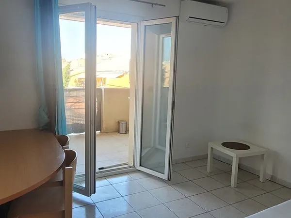 Studio 1 pièce 17 m²