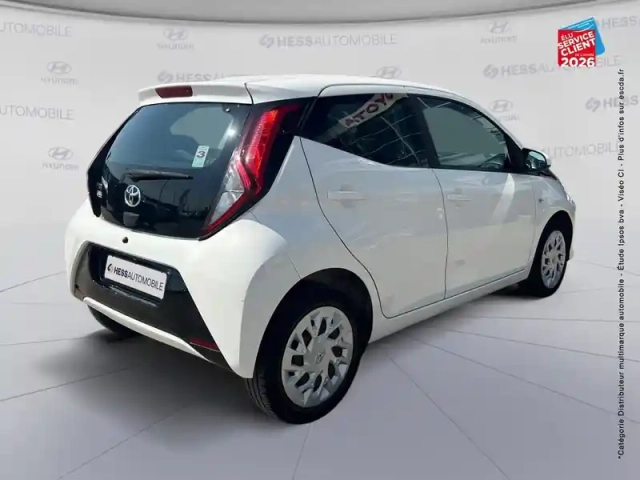 Toyota Aygo 1.0 vvt-i 72ch x-play 5p my20 — photo 6