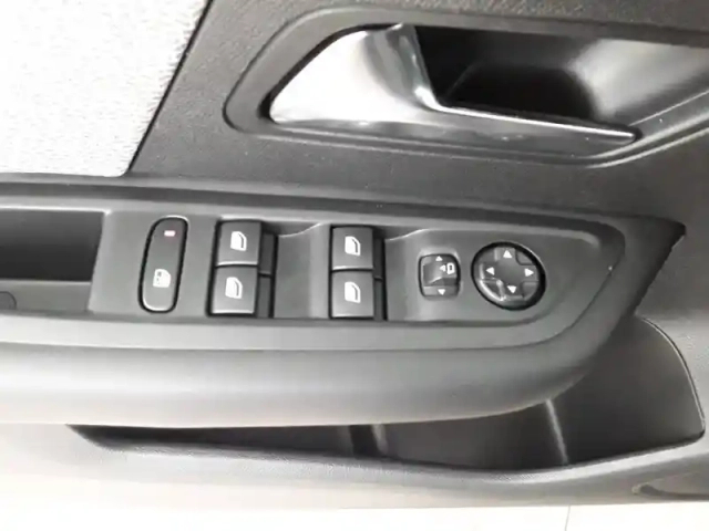Citroën C4 puretech 130 s&amp;s eat8 — photo 22