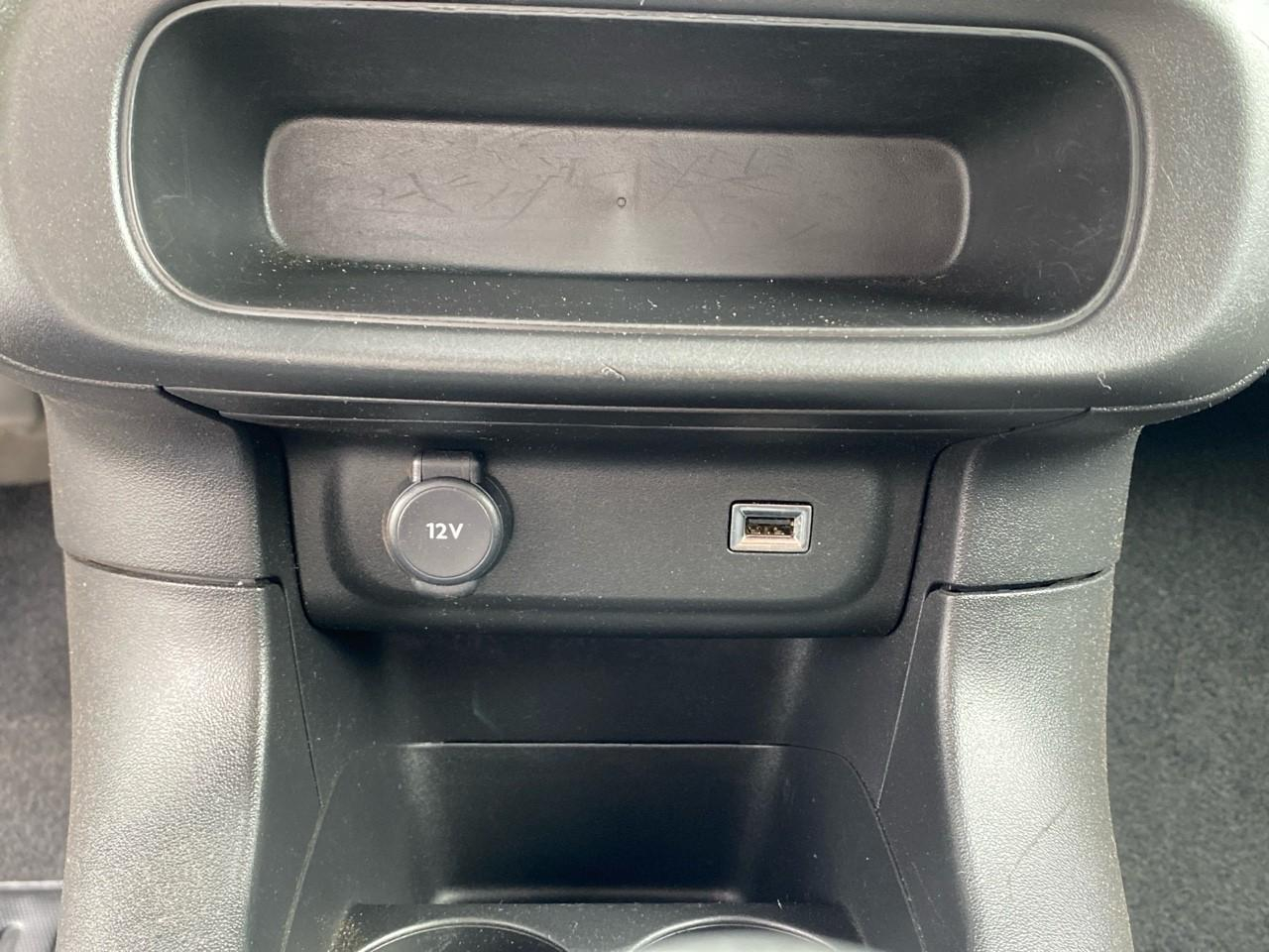 Citroën C3 1.2 puretech 83ch s&s shine — photo 19