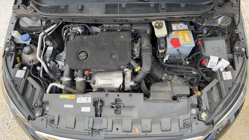 Peugeot 308 1.5 BlueHDi 130 EAT8 - GT Line – 2020 – 104615 km – Diesel – Boîte Automatique — photo 39
