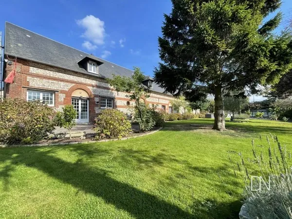 Maison 11 pièces 390 m²