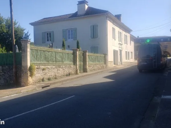 Vente maison 220 m² Villefranche-Du-Périgord