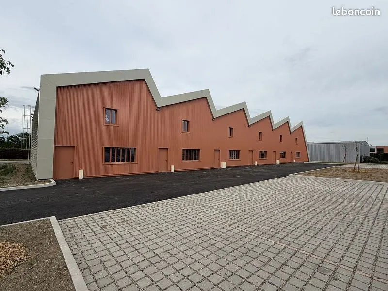 Photo 1