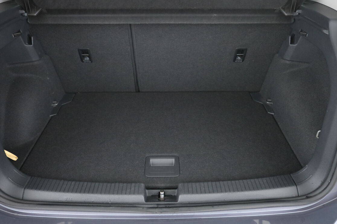 Volkswagen T-Cross 1.0 TSI Active DSG — photo 16