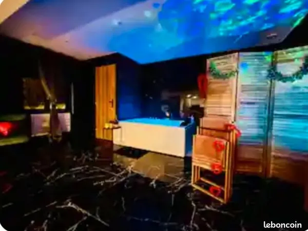 Lot 2 love room