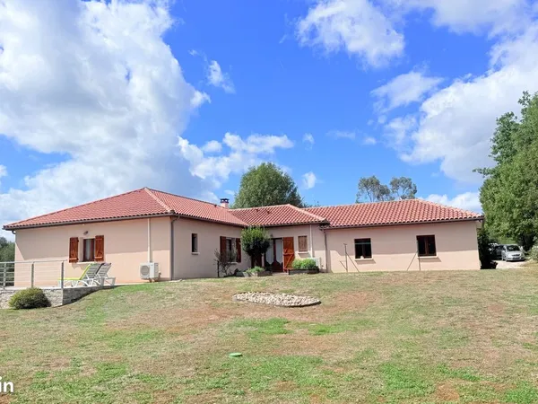 Villa 8 pièces 280 m²
