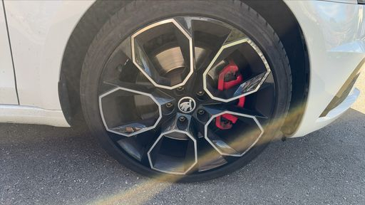Skoda Octavia Combi RS 2.0 TSI 245 DSG7 - Sport – 2018 – 146000 km – Essence – Boîte Automatique — photo 35
