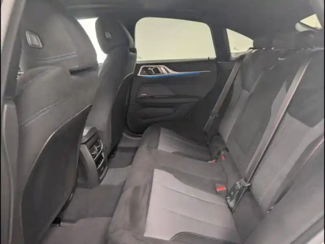 Bmw I4 m60 601ch m performance xdrive — photo 10