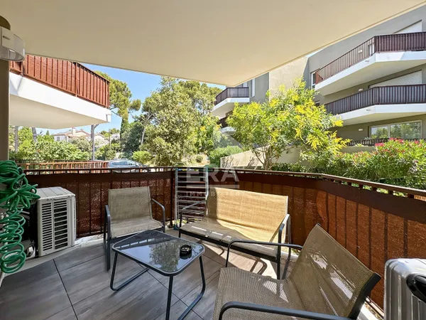 Appartement Marseille Type 2 42 m2, Balcon ,place, Les Olives Valentine