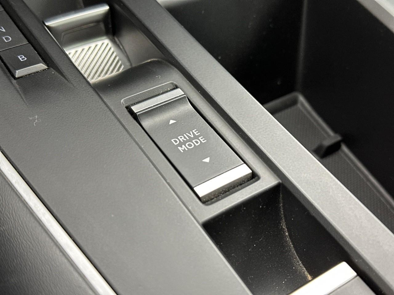 Citroën C5 Aircross hybride rechargeable 225 e-eat8 shine pack — photo 33