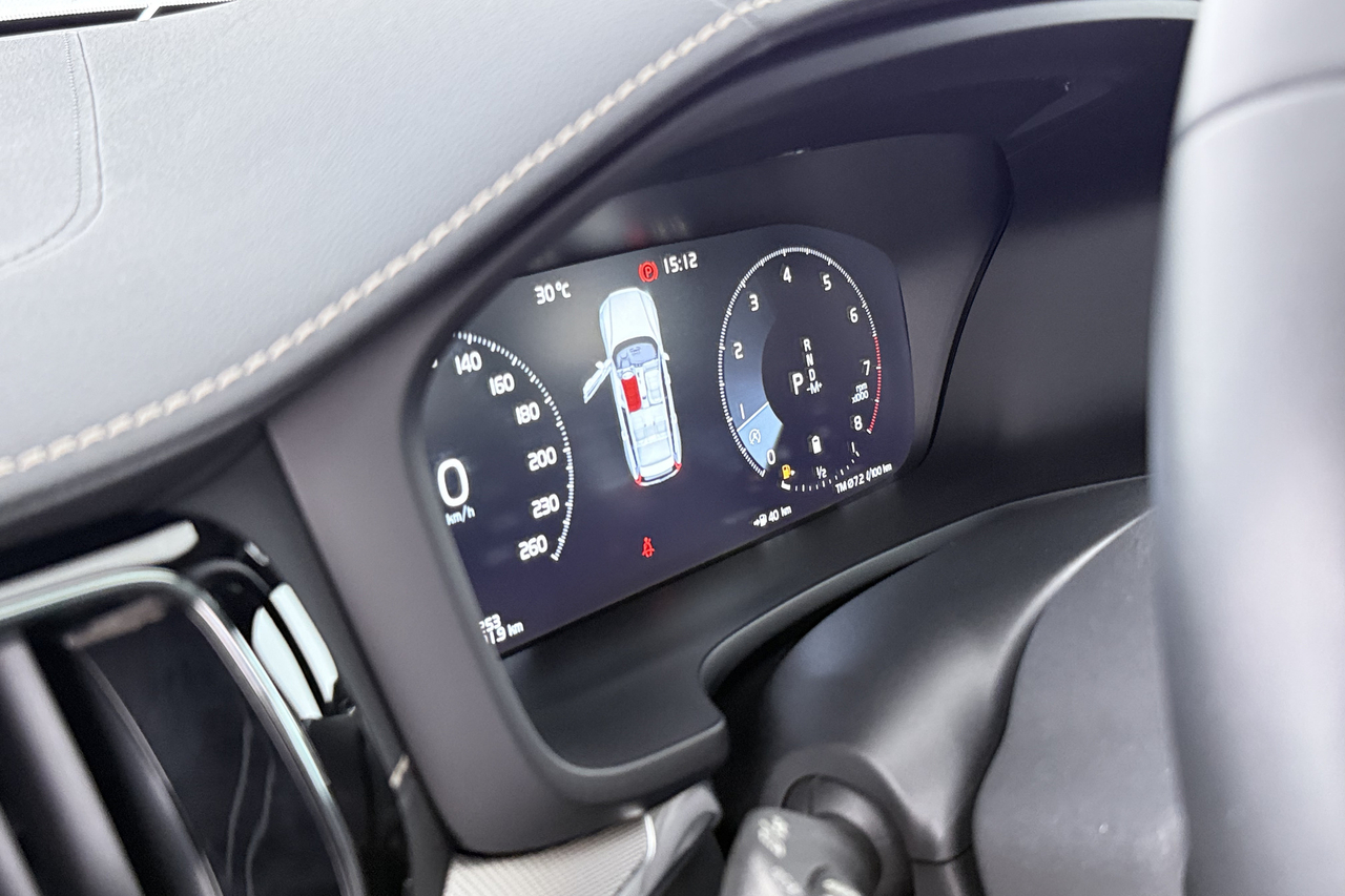 Volvo V60 — photo 15