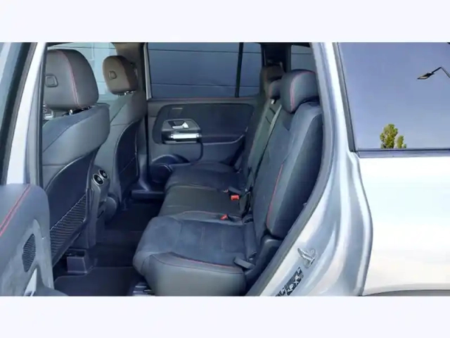 Mercedes Glb 200 d — photo 20