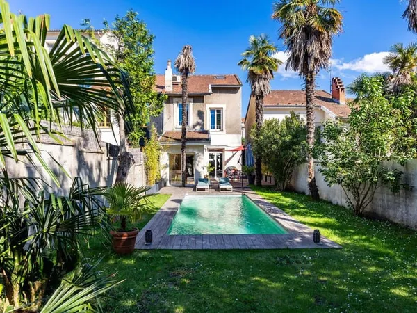 Maison 5 pièces 169 m²