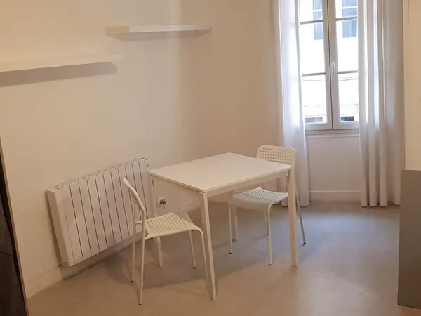 Studio meublé