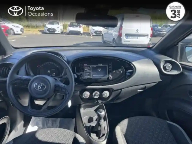 Toyota Aygo X 1.0 vvt-i 72ch design — photo 8