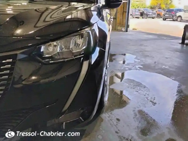 Peugeot 208 puretech 100 s&amp;s eat8 allure — photo 3