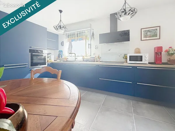 Villa 4 pièces 121 m²