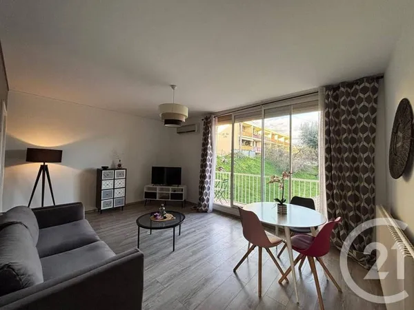 Appartement 4 pièces 80 m²