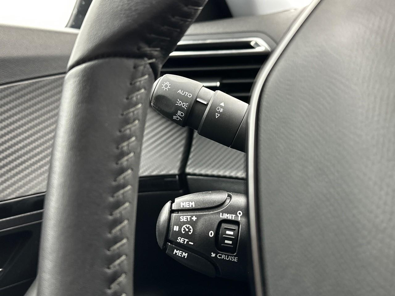 Peugeot 2008 puretech 100 s&s bvm6 style — photo 21
