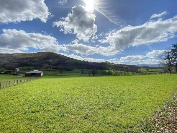 Terrain 1095 m²