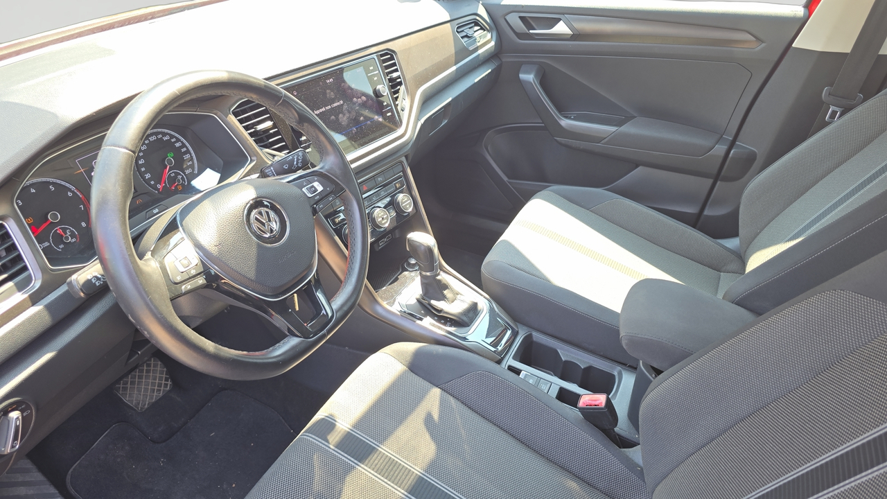 Volkswagen T-Roc 1.5 TSI 150 EVO Start/Stop DSG7 — photo 10
