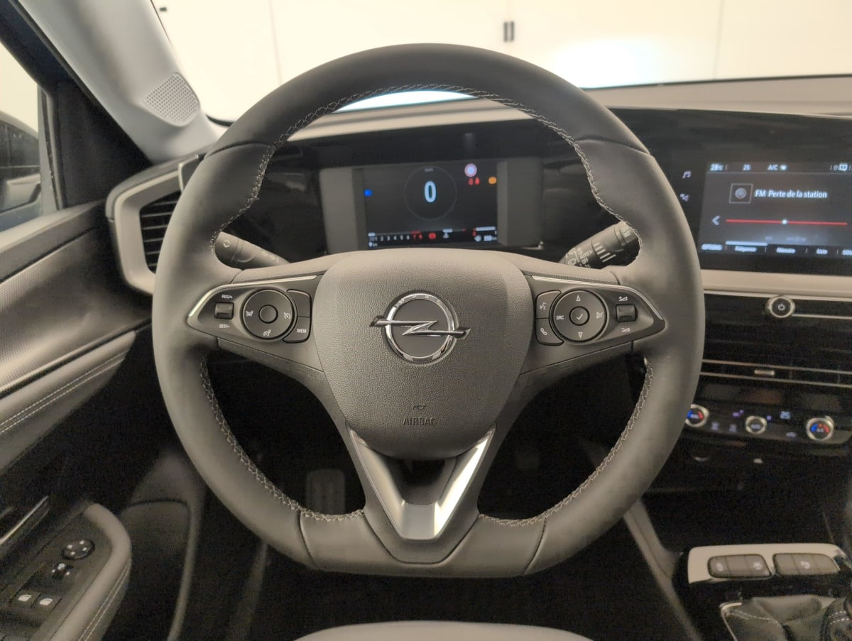 Opel Mokka — photo 18