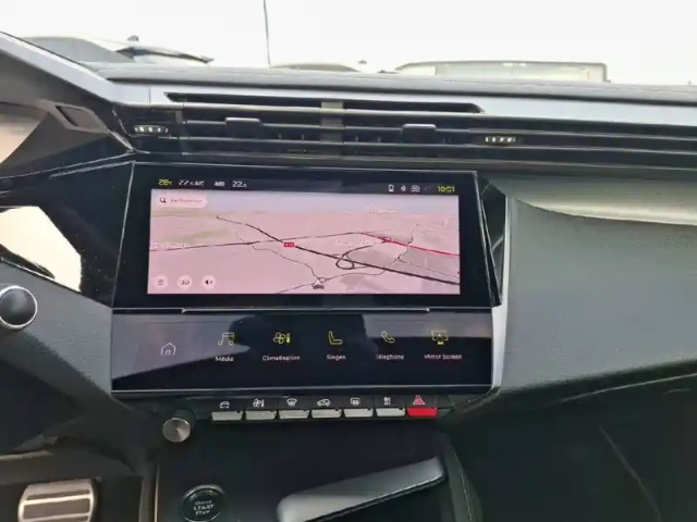 Peugeot 408 phev 225 e-eat8 — photo 23