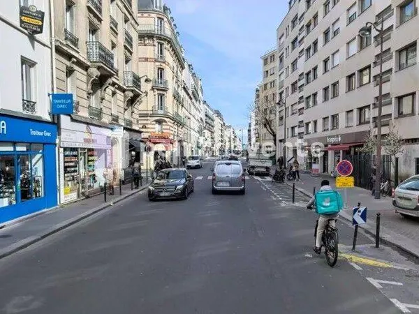 Local commercial 95 m²