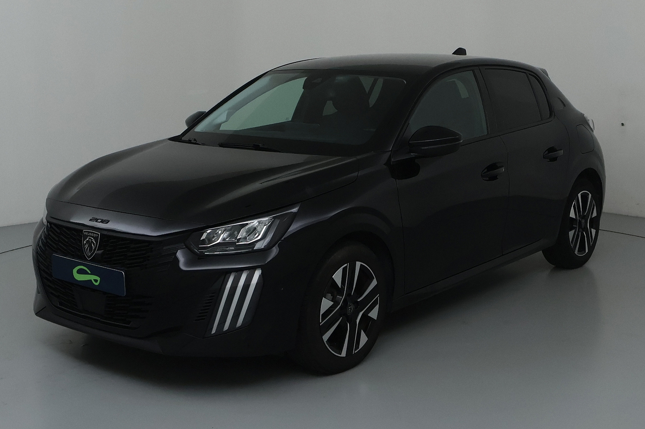 Peugeot 208 — photo 1