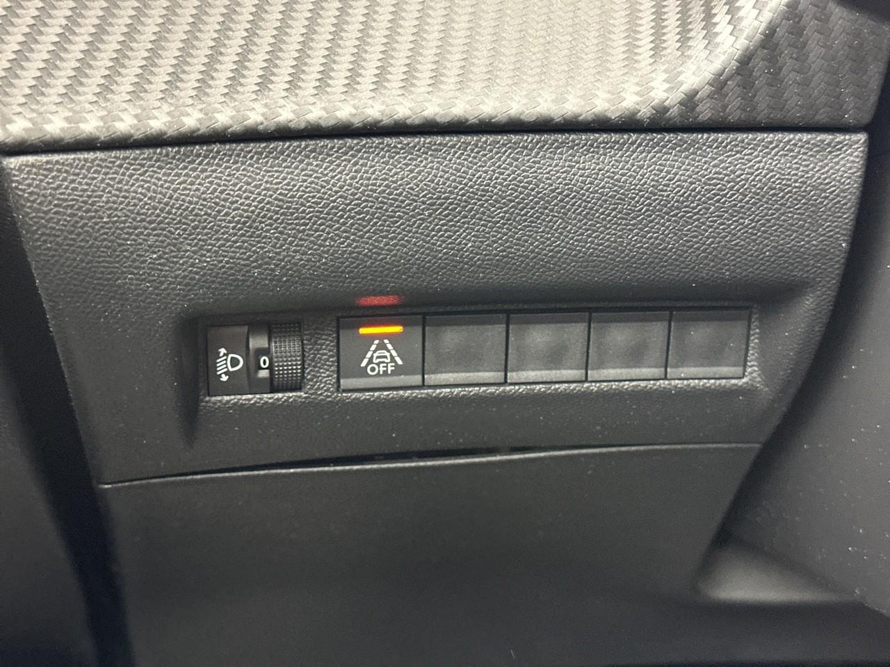 Peugeot 208 puretech 75 s&s bvm5 style — photo 16