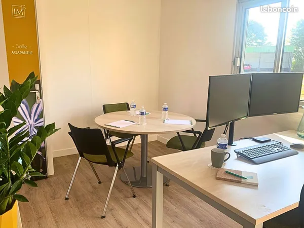 Bureau 12 m² dans pépinière d'entreprise - près du Mans