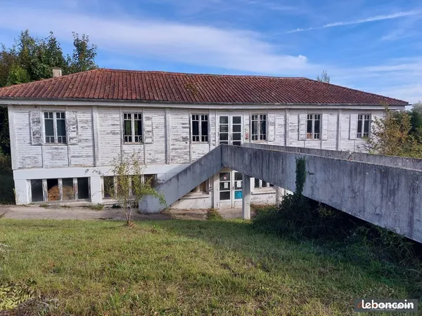 Local 126 m² Longpré-les-Corps-Saints