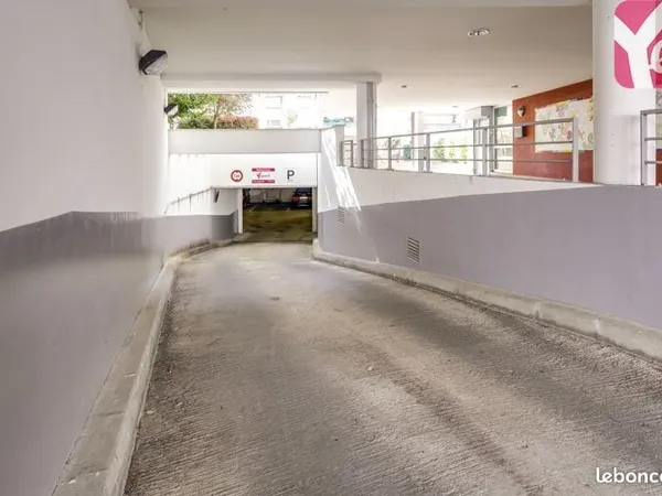 Parking Saint Denis