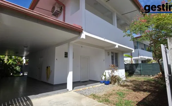 Maison meublée duplex T4 -