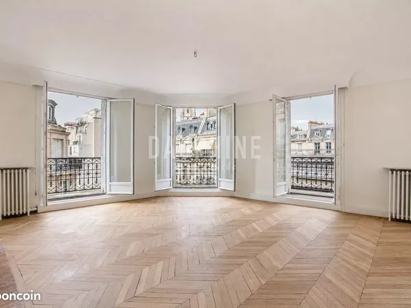 Appartement 4 pièces 130 m²