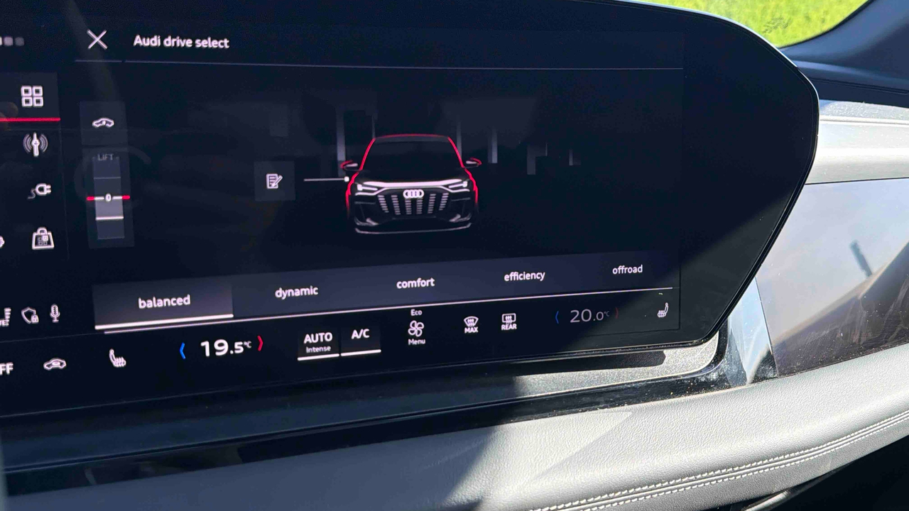 Audi Q6 e-tron 306 ch 100 kWh performance — photo 26