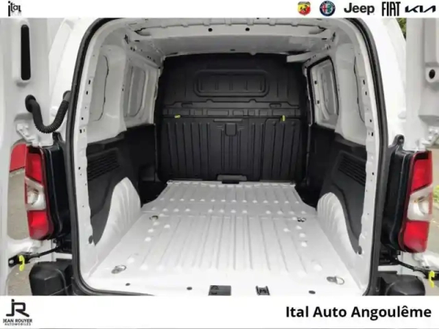 Fiat Doblo fg m 800kg electrique 136ch batterie 50 kwh — photo 6