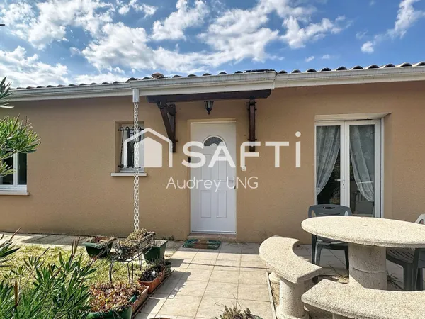 Maison de plain-pied de 87 m² avec un jardin de 700m² - Un cadre de vie agréable à découvrir