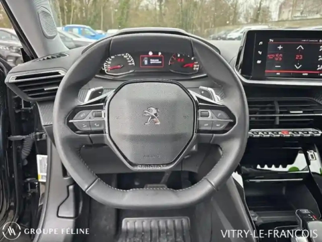 Peugeot 2008 1.2 puretech 130ch s&amp;s allure eat8 — photo 12