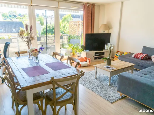 Appartement . 3 pièces . 64m2 . Etage 2/3